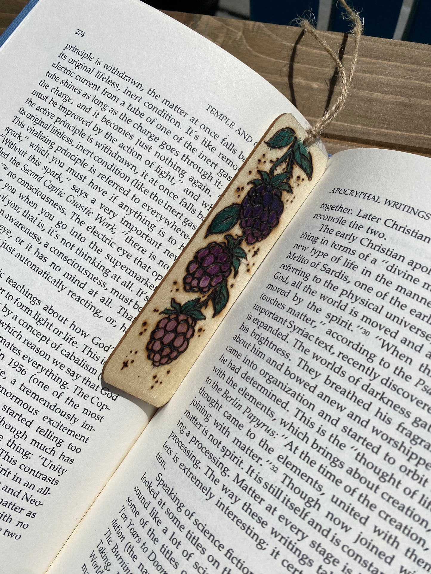 Wooden bookmark - Blackberries